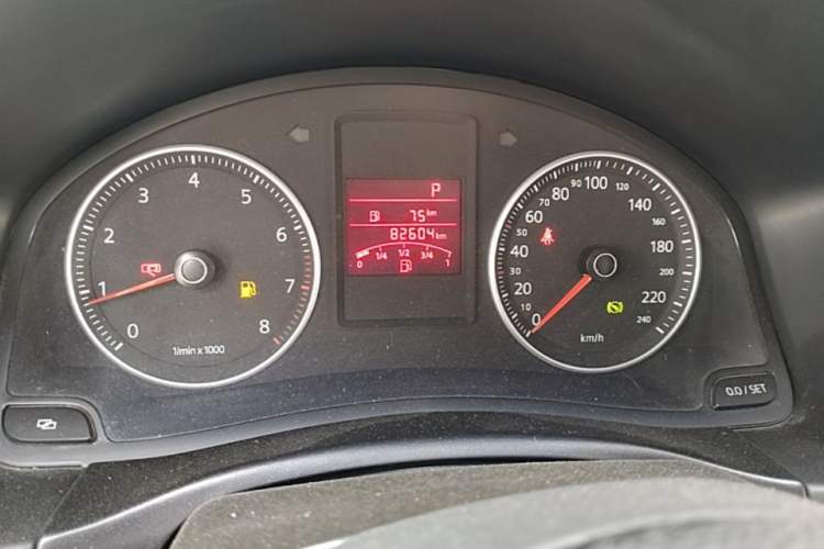 Used Volkswagen Bora 2011 1.6L Automatic Comfort Model Odometer Close Up