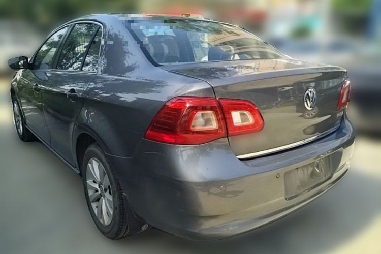 Used Volkswagen Bora 2011 1.6L Automatic Comfort Model Rear Left 45 Deg