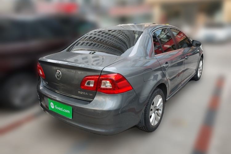 Used Volkswagen Bora 2011 1.4T Automatic Comfort Model Rear Right 45 Deg