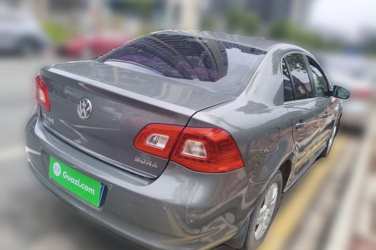 Used Volkswagen Bora 2011 1.6L Automatic Fashion Edition Rear Right 45 Deg