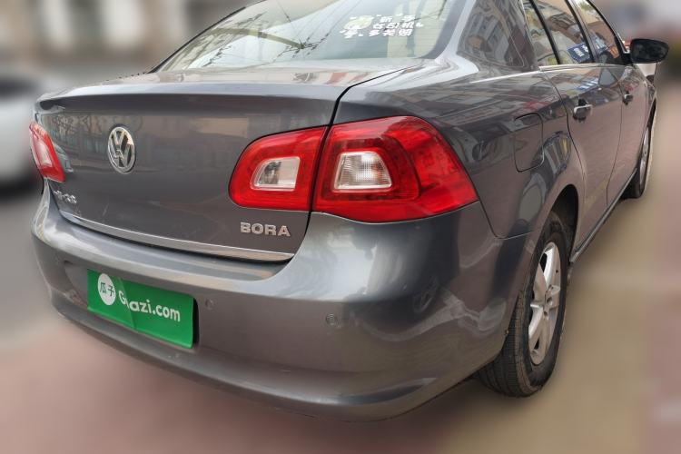 Used Volkswagen Bora 2011 1.6L Automatic Comfort Model Rear Right 45 Deg