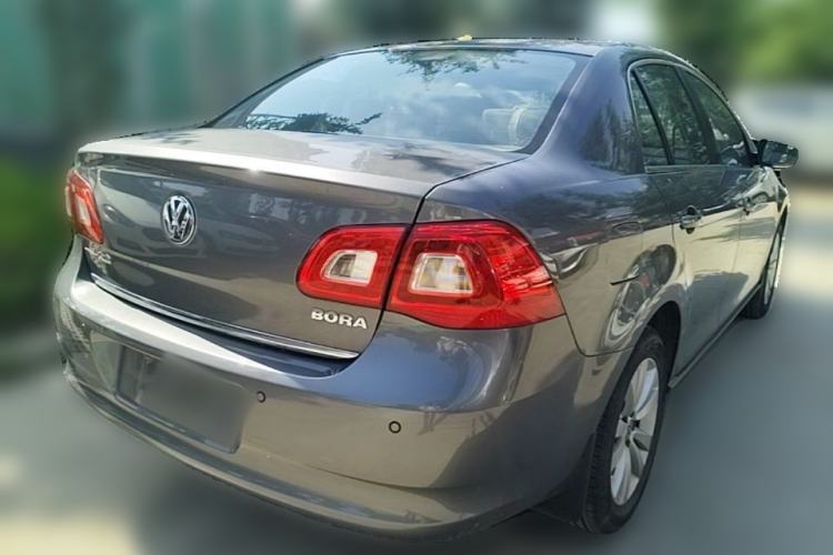 Used Volkswagen Bora 2011 1.6L Automatic Comfort Model Rear Right 45 Deg
