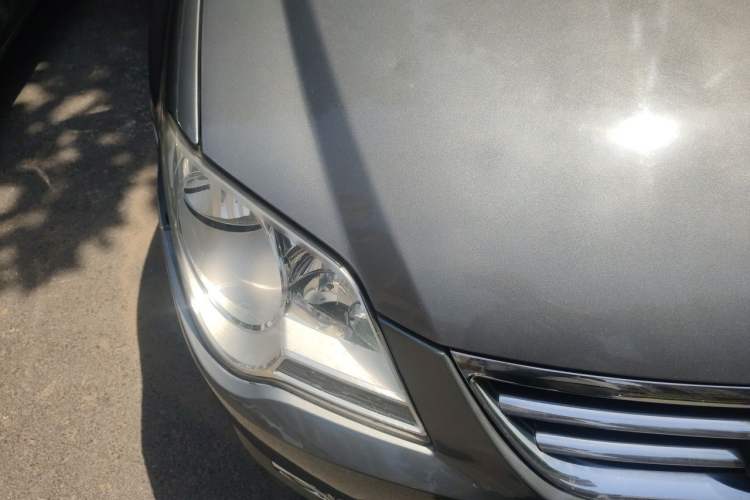Used Volkswagen Bora 2011 1.6L Automatic Fashion Edition Right Front Headlight