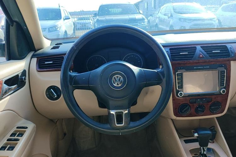 Used Volkswagen Bora 2011 1.6L Automatic Comfort Model Steering Wheel