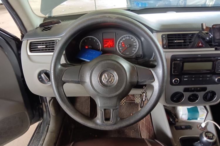 Used Volkswagen Bora 2011 1.6L Manual Fashion Edition Steering Wheel