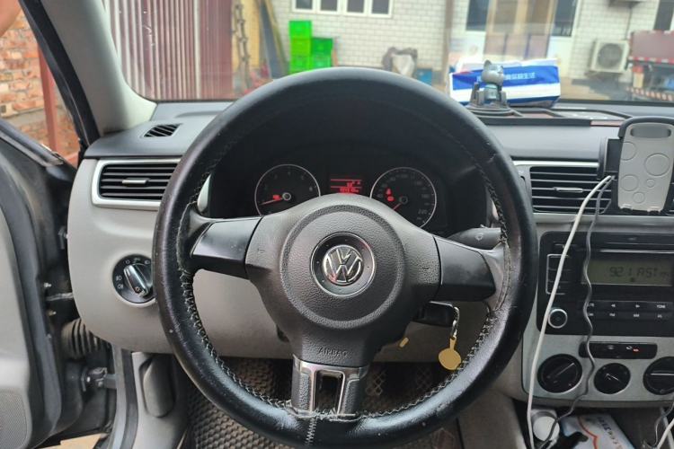 Used Volkswagen Bora 2011 1.6L Manual Comfort Version Steering Wheel