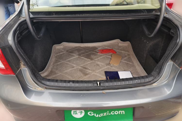 Used Volkswagen Bora 2011 1.6L Automatic Comfort Model Trunk