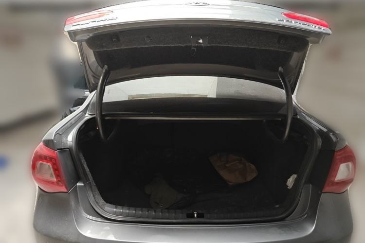 Used Volkswagen Bora 2011 1.4T Automatic Comfort Model Trunk