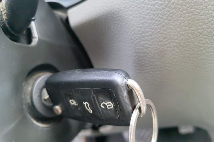 Used Volkswagen Bora 2011 1.6L Automatic Comfort Model Vehicle Key