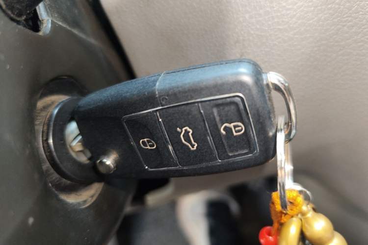 Used Volkswagen Bora 2011 1.6L Automatic Luxury Model Vehicle Key
