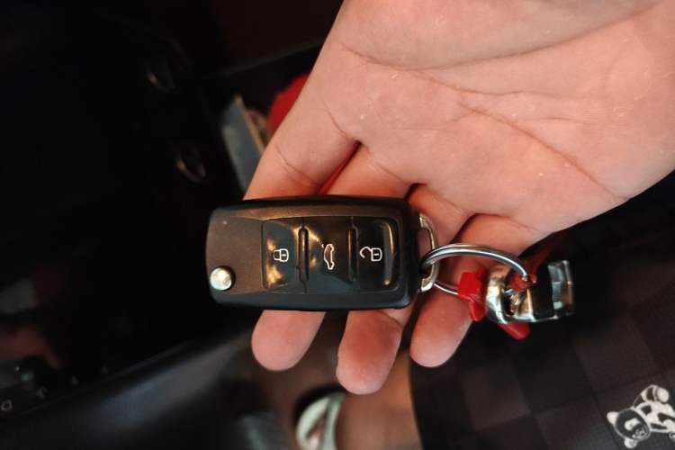Used Volkswagen Bora 2011 1.4T Automatic Comfort Model Vehicle Key