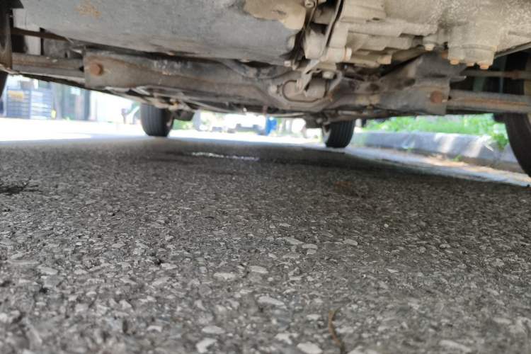 Used Volkswagen Bora 2011 1.6L Manual Fashion Edition Chassis Front