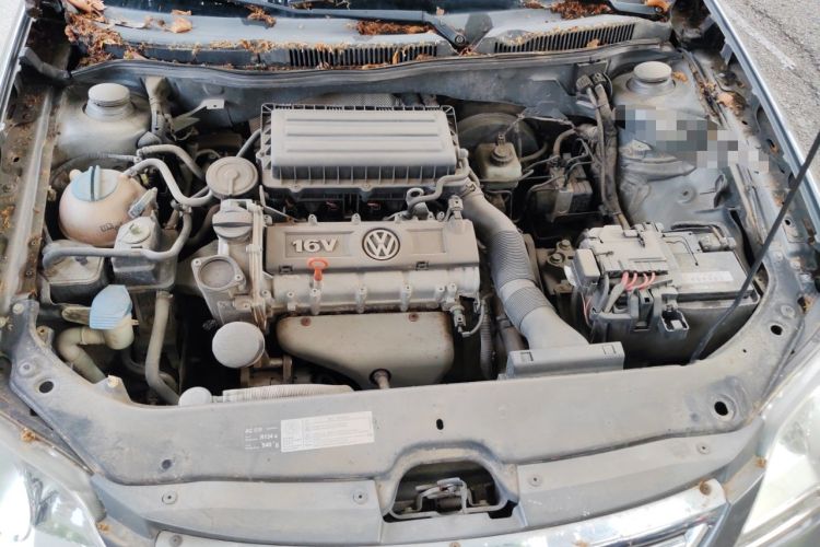 Used Volkswagen Bora 2011 1.6L Manual Comfort Version Engine Bay