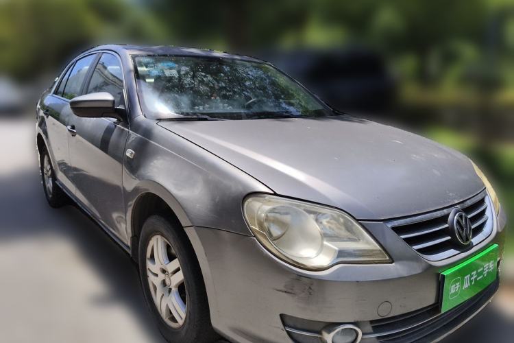 Used Volkswagen Bora 2011 1.6L Manual Fashion Edition Front Right 45 Deg
