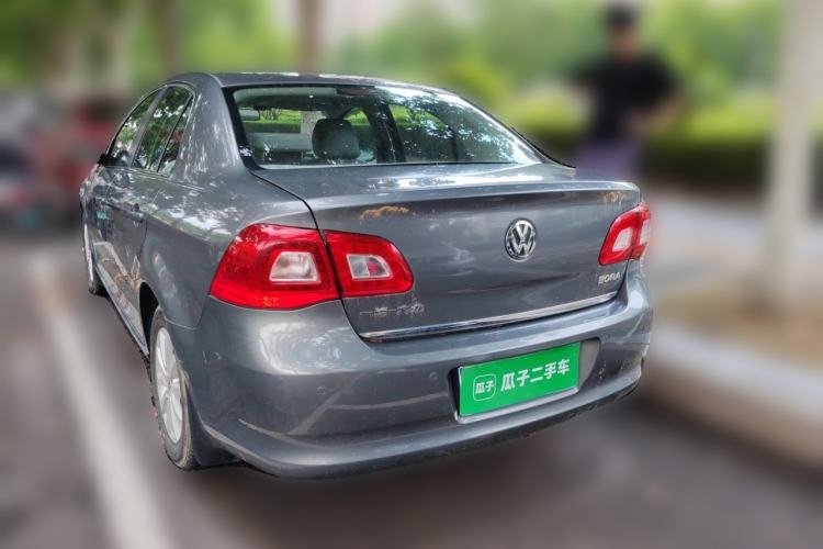 Used Volkswagen Bora 2011 1.6L Manual Comfort Version Rear Left 45 Deg