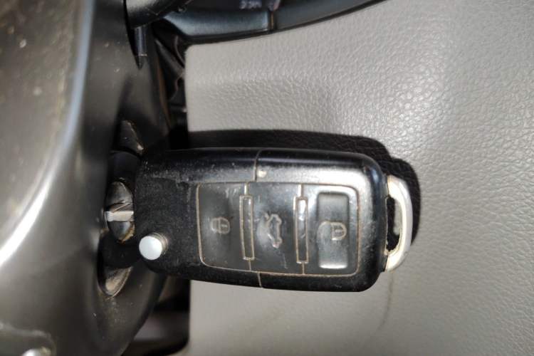 Used Volkswagen Bora 2011 1.6L Manual Comfort Version Vehicle Key
