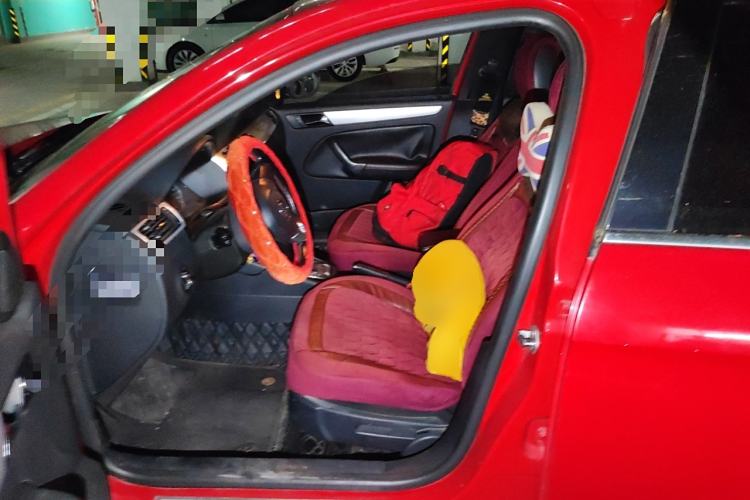 Used Volkswagen Bora 2011 1.4T AT Sportline Driver Seat