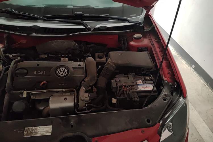 Used Volkswagen Bora 2011 1.4T AT Sportline Engine Bay Left