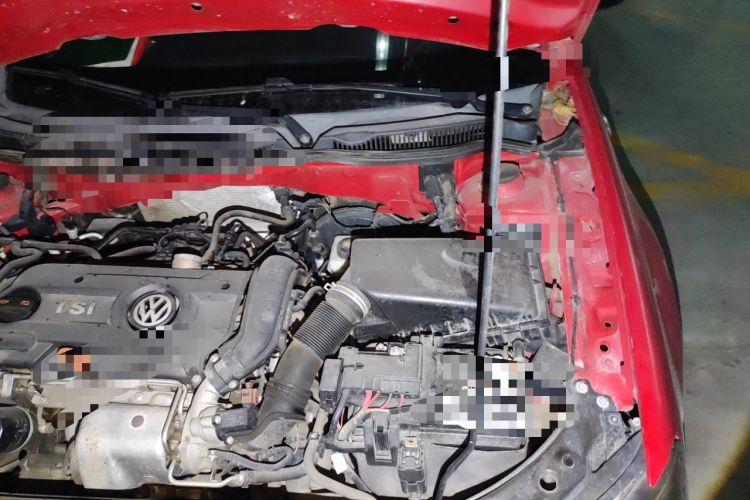 Used Volkswagen Bora 2011 1.4T AT Sportline Engine Bay Left