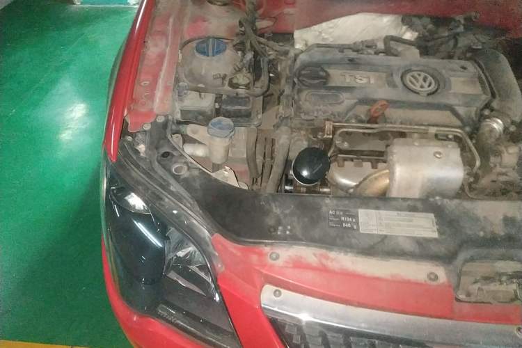 Used Volkswagen Bora 2011 1.4T AT Sportline Engine Bay Right