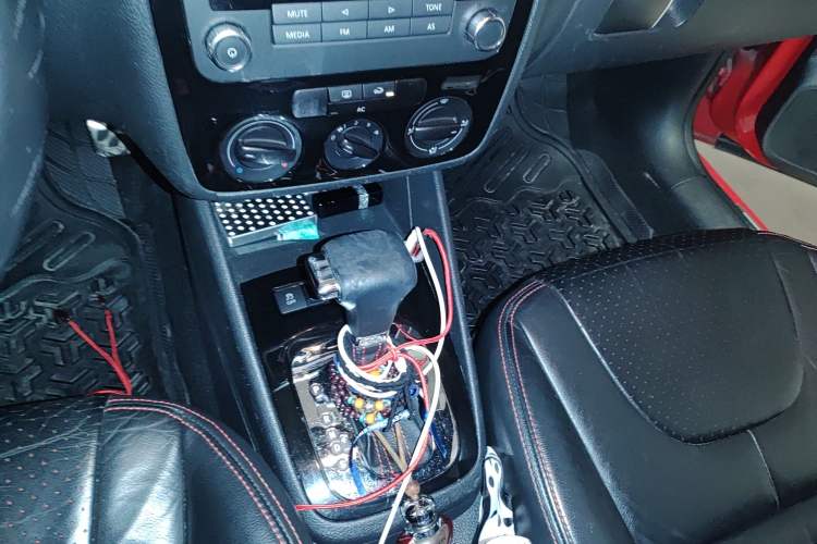 Used Volkswagen Bora 2011 1.4T AT Sportline Gear Lever