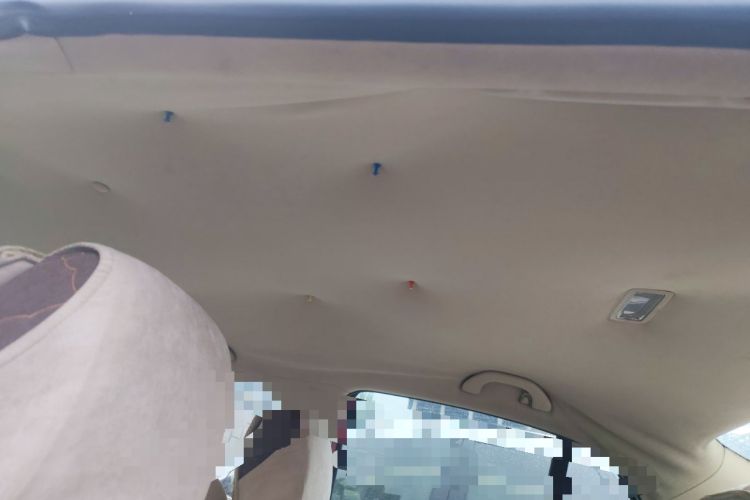 Used Volkswagen Bora 2011 1.6L Manual Fashion Edition Headliner