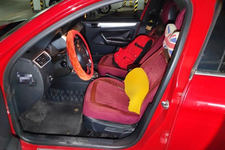 Used Volkswagen Bora 2011 1.4T AT Sportline Left Front Seat