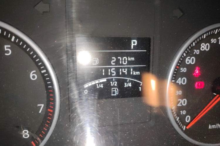 Used Volkswagen Bora 2011 1.4T AT Sportline Odometer Close Up