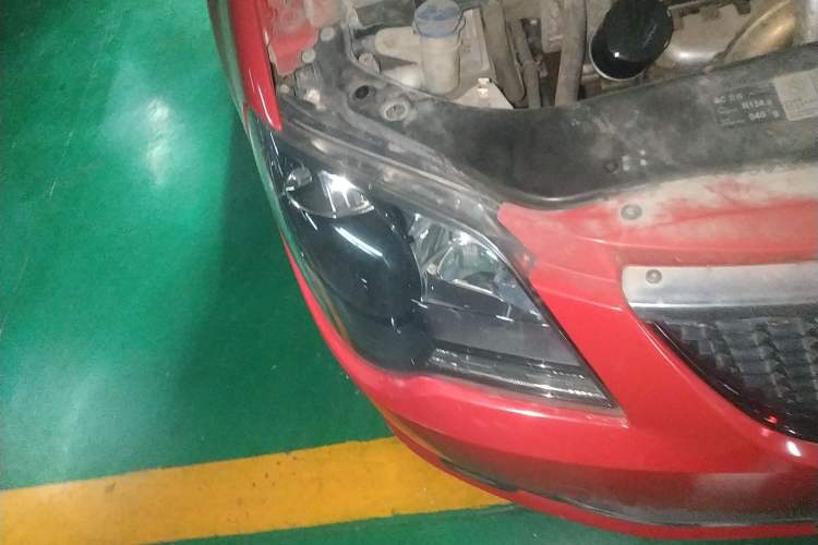 Used Volkswagen Bora 2011 1.4T AT Sportline Right Front Headlight