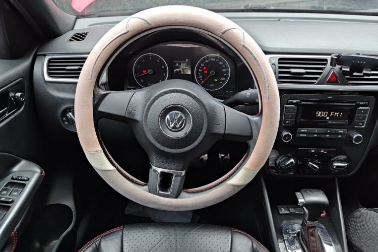Used Volkswagen Bora 2011 1.4T AT Sportline Steering Wheel