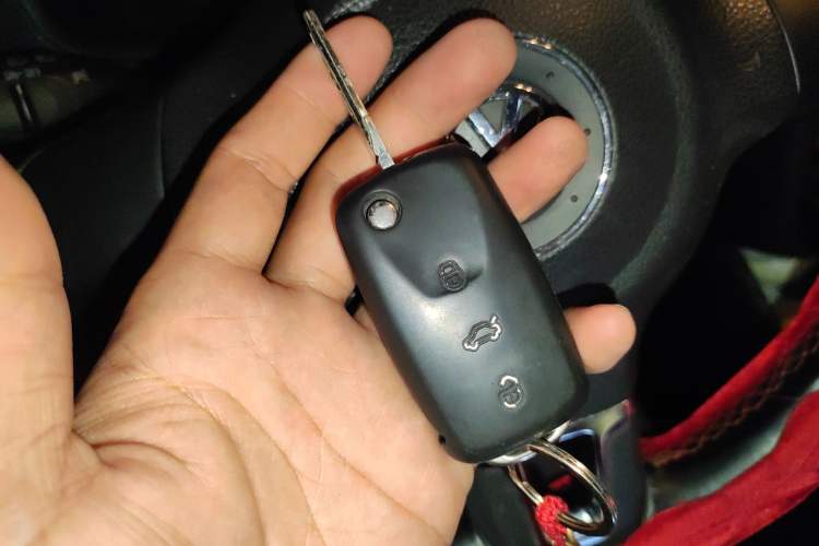 Used Volkswagen Bora 2011 1.4T AT Sportline Vehicle Key