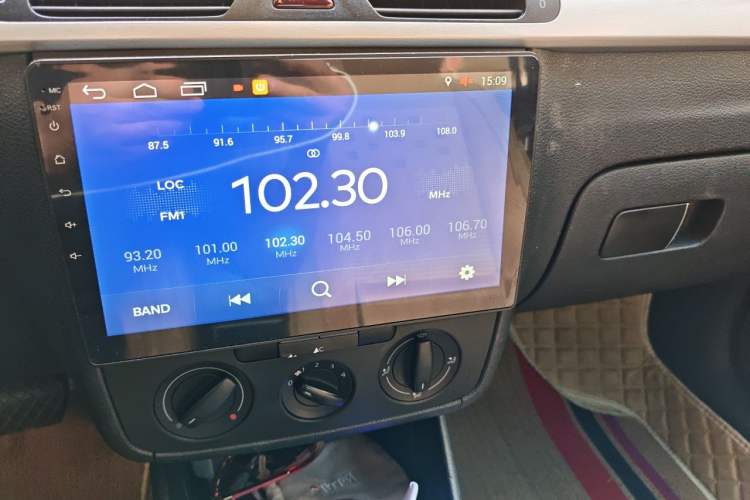Used Volkswagen Bora 2011 1.4T Automatic Comfort Model Audio And AC Panel