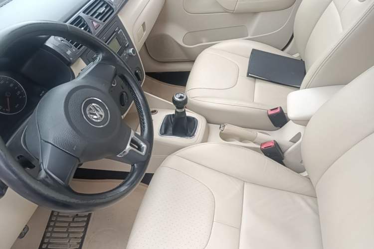 Used Volkswagen Bora 2011 1.4T Manual Comfort Model Audio And AC Panel