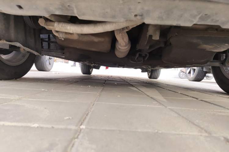 Used Volkswagen Bora 2011 1.6L Automatic Comfort Model Chassis Front