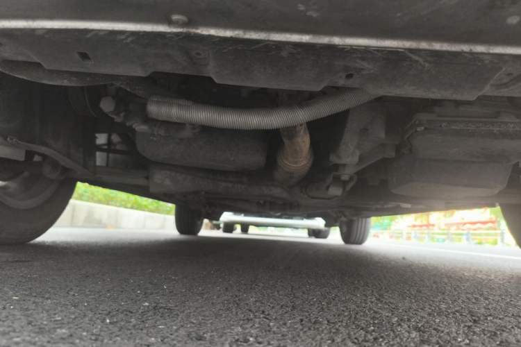 Used Volkswagen Bora 2011 1.6L Automatic Comfort Model Chassis Front