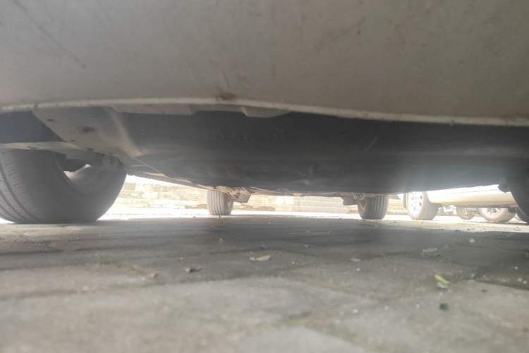 Used Volkswagen Bora 2011 1.6L Automatic Fashion Edition Chassis Front