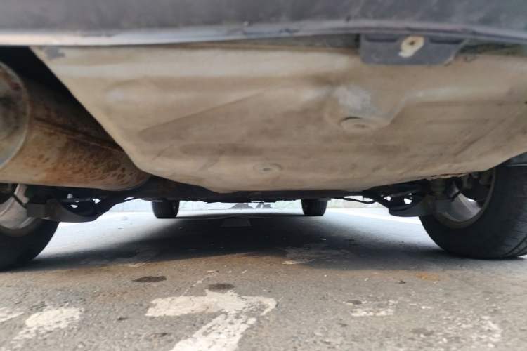 Used Volkswagen Bora 2011 1.6L Manual Fashion Edition Chassis Rear