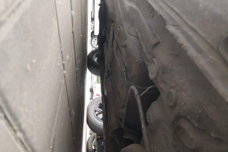 Used Volkswagen Bora 2011 1.6L Automatic Comfort Model Chassis Rear Left
