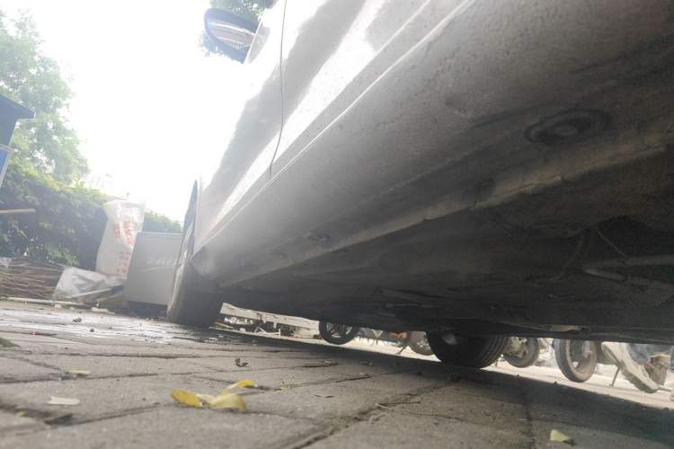 Used Volkswagen Bora 2011 1.6L Automatic Fashion Edition Chassis Rear Left