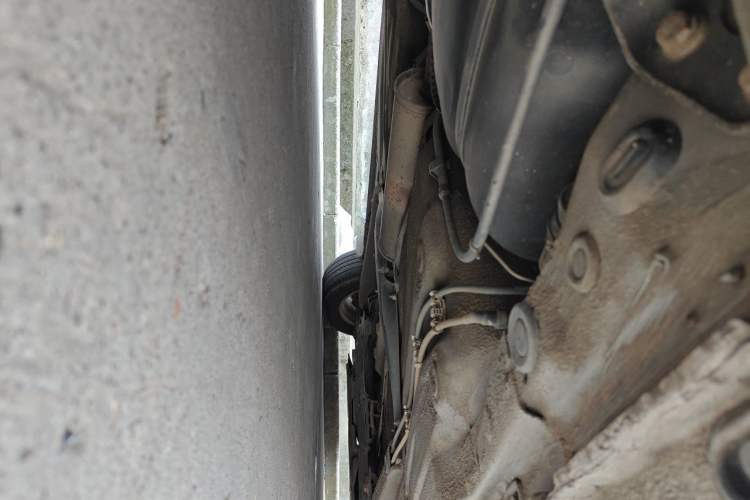 Used Volkswagen Bora 2011 1.6L Automatic Comfort Model Chassis Rear Right