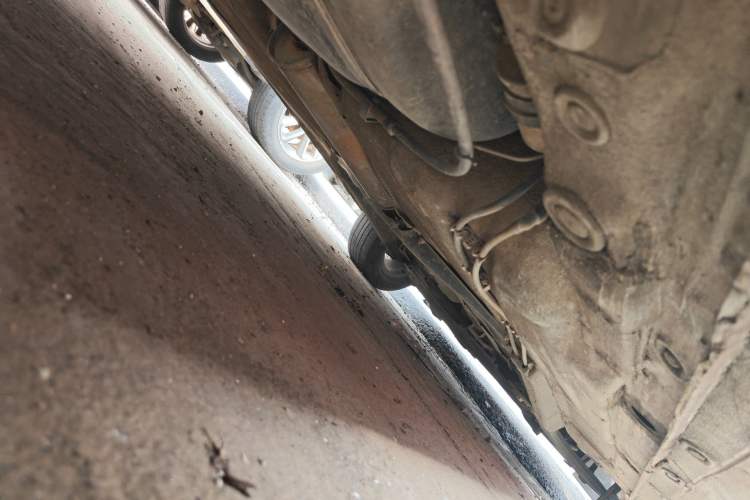 Used Volkswagen Bora 2011 1.6L Automatic Fashion Edition Chassis Rear Right