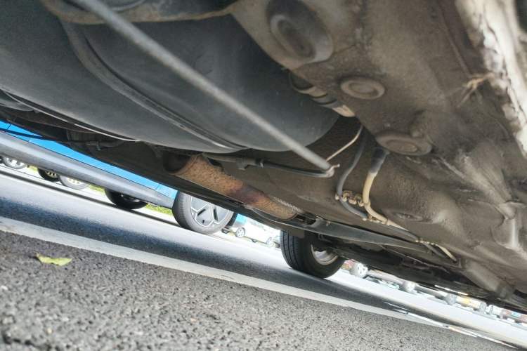 Used Volkswagen Bora 2011 1.6L Automatic Comfort Model Chassis Rear Right