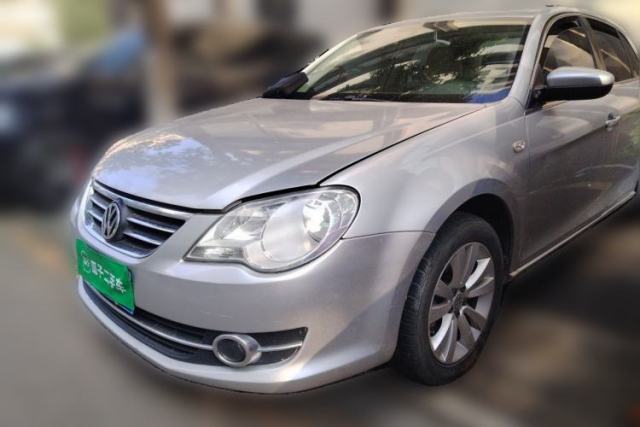 Ojetý Volkswagen Bora 2011 1.4T Automatic Luxury Model