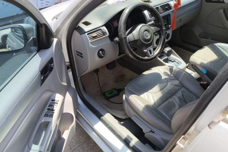 Used Volkswagen Bora 2011 1.6L Automatic Comfort Model Driver Seat
