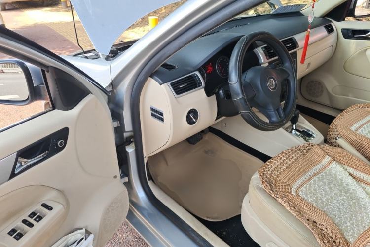 Used Volkswagen Bora 2011 1.6L Automatic Fashion Edition Driver Seat