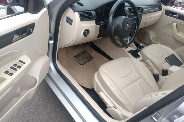 Used Volkswagen Bora 2011 1.4T Manual Comfort Model Driver Seat
