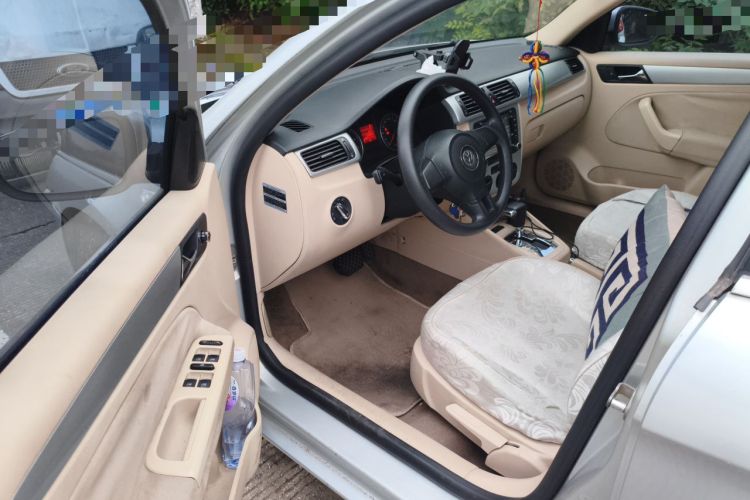 Used Volkswagen Bora 2011 1.6L Automatic Fashion Edition Driver Seat