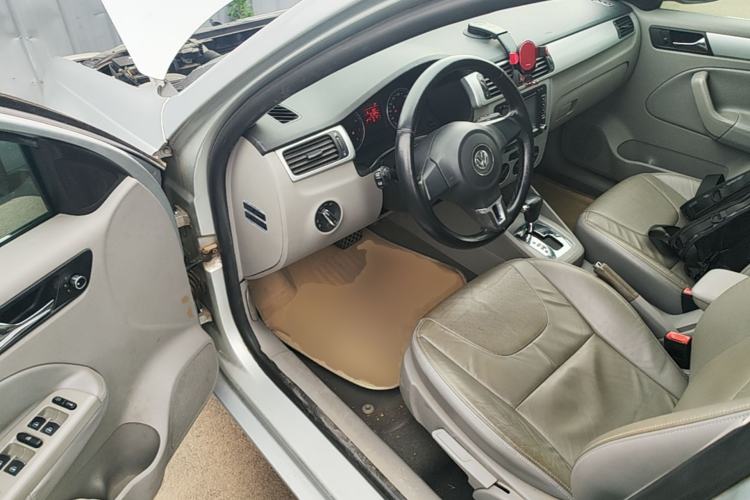 Used Volkswagen Bora 2011 1.6L Automatic Comfort Model Driver Seat