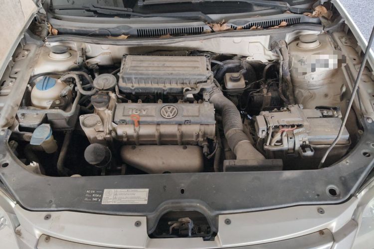 Used Volkswagen Bora 2011 1.6L Automatic Fashion Edition Engine Bay