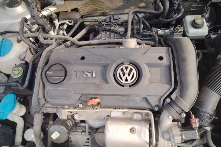 Used Volkswagen Bora 2011 1.4T Automatic Luxury Model Engine Bay